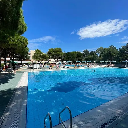 Homely Apartment With Shared Pools - Beahost Apartment Bibione
