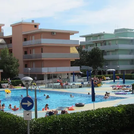 Appartamento Homely With Shared Pools - Beahost *