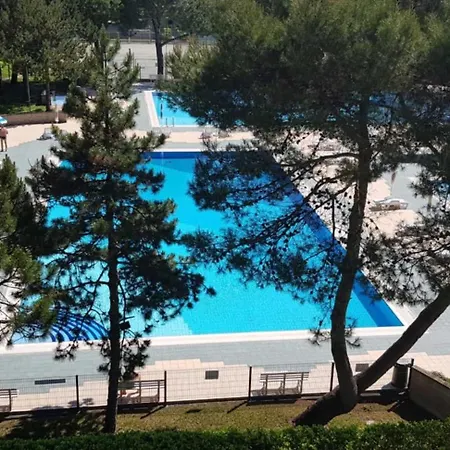 Homely Apartment With Shared Pools - Beahost Bibione