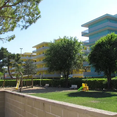 Homely Apartment With Shared Pools - Beahost Bibione