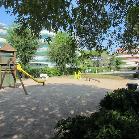 Homely Apartment With Shared Pools - Beahost Apartment Bibione